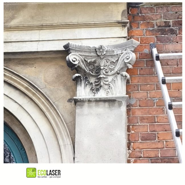 Før efter laserrensning af historisk ornament på søjle.